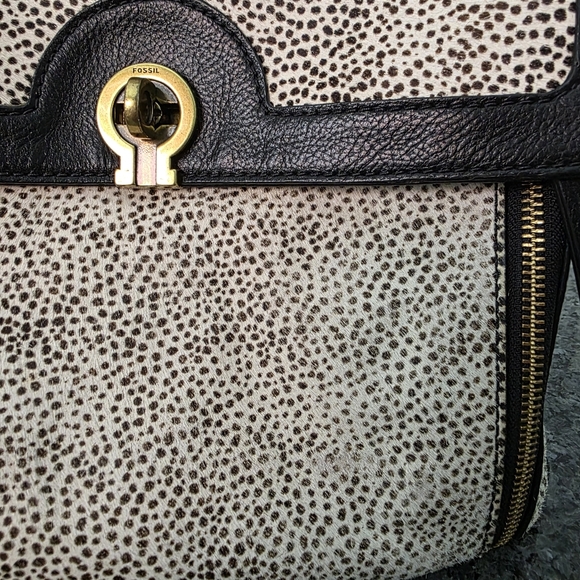 Fossil Amelia Crossbody/backpack - Picture 13 of 14